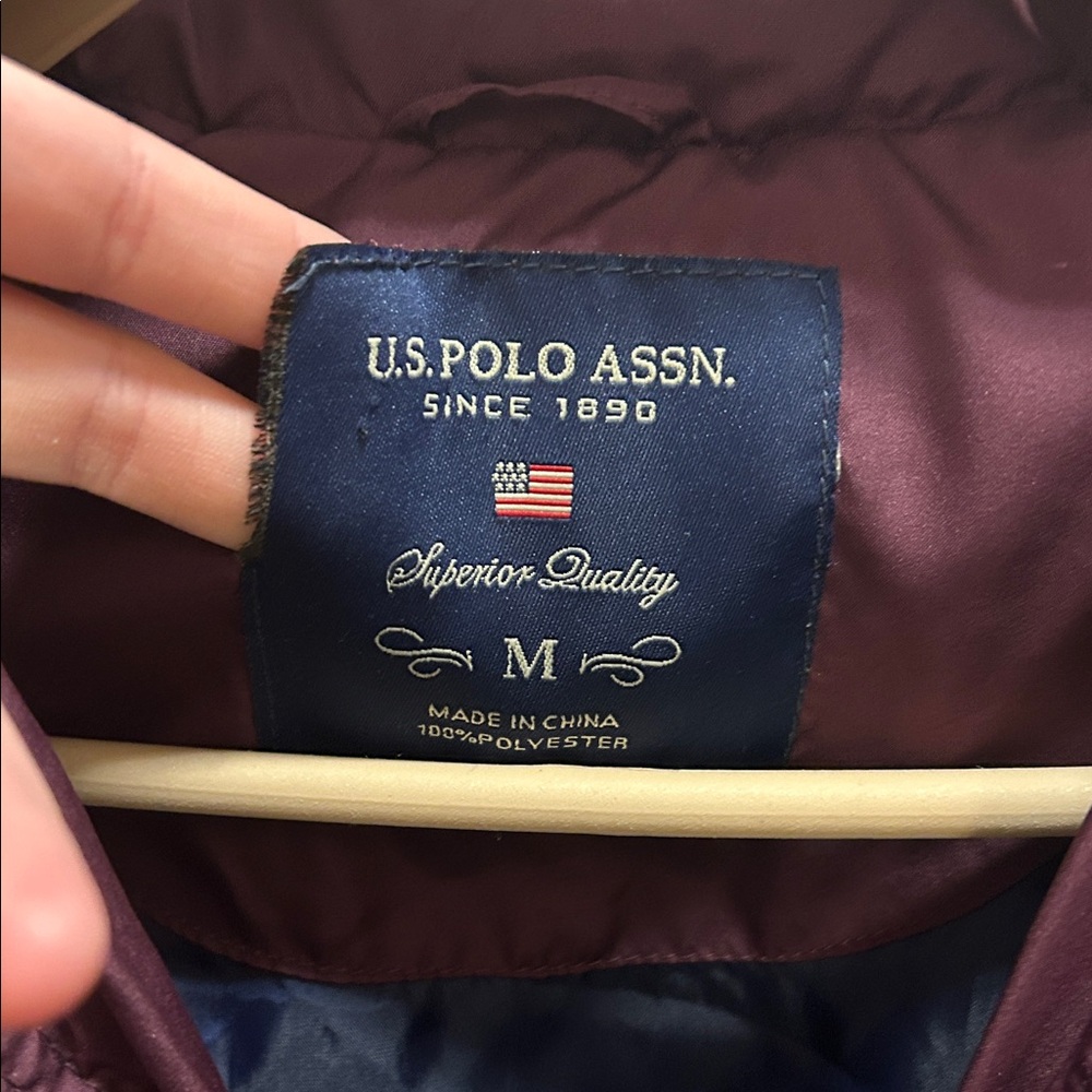 U.S. Polo Assn. Quilted Puffer Vest – Women’s Size Medium - Picture 7 of 7
